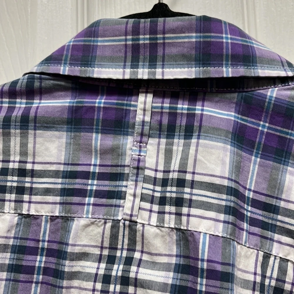 Banana Republic Button Down - Picture 5 of 5